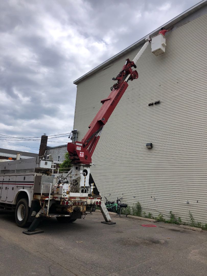 2004 GMC T7500 - Image 45
